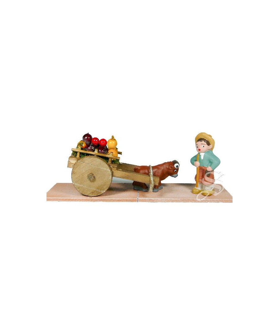 CARRO DE MADERA PORTANDO FRUTA CON FIGURA 9 X 4,5 X 5 CM.