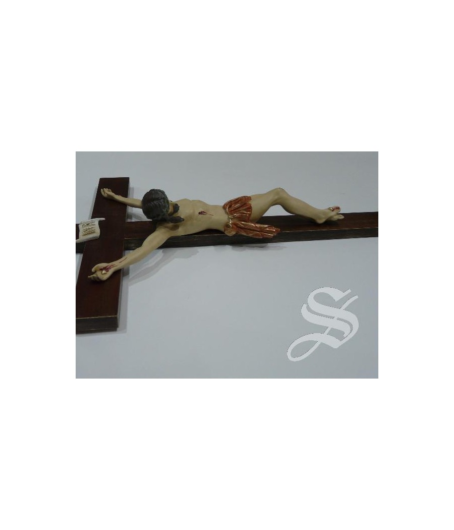 CRISTO CON CRUZ DE MADERA  64 X 35