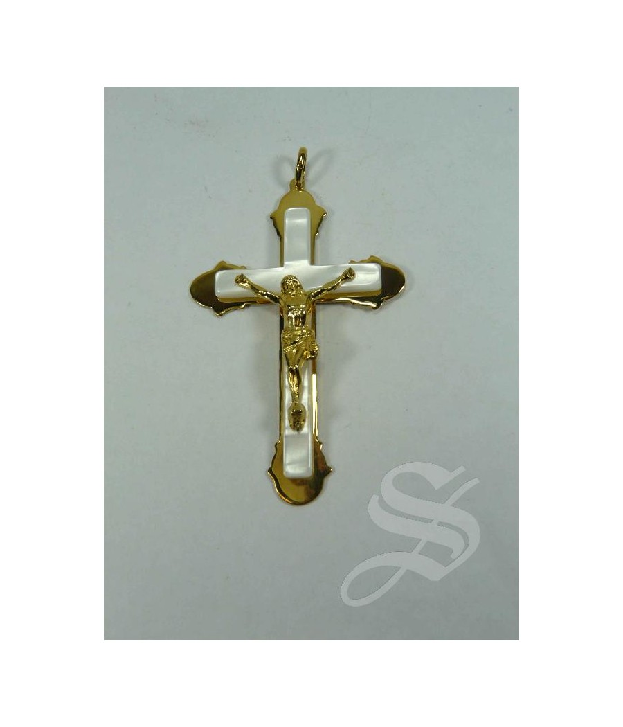 CRUZ COMUNION METAL DORADON E IMITACION NACAR CON CRISTO 7.5 X 5 CM