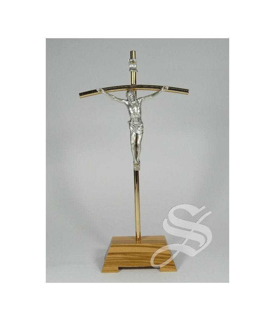 CRUZ CRISTO METAL CON BASE MADERA OLIVO 20 X 9 CM.