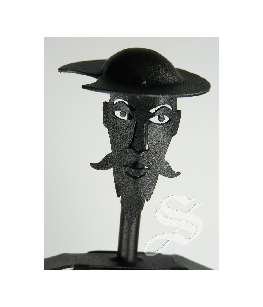 QUIJOTE EN FORJA 29 CM.