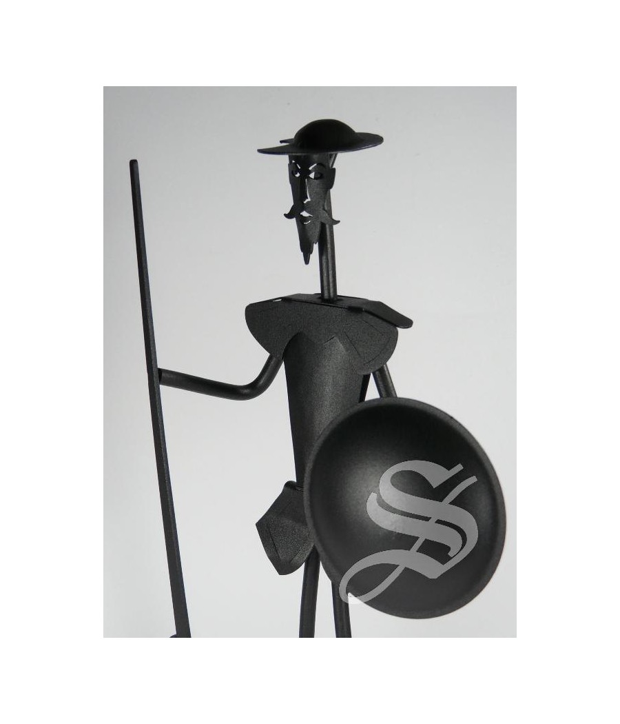 QUIJOTE EN FORJA 29 CM.