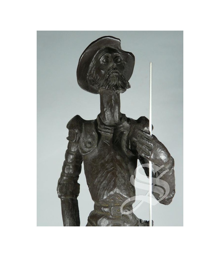 FIGURA QUIJOTE DE PIE 40 CM.