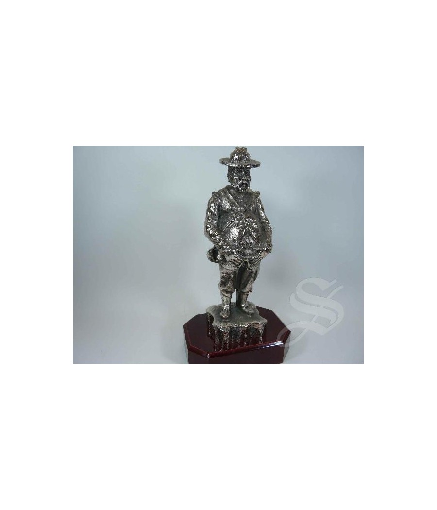 FIGURA SP DE PIE 23 CM. PLATA