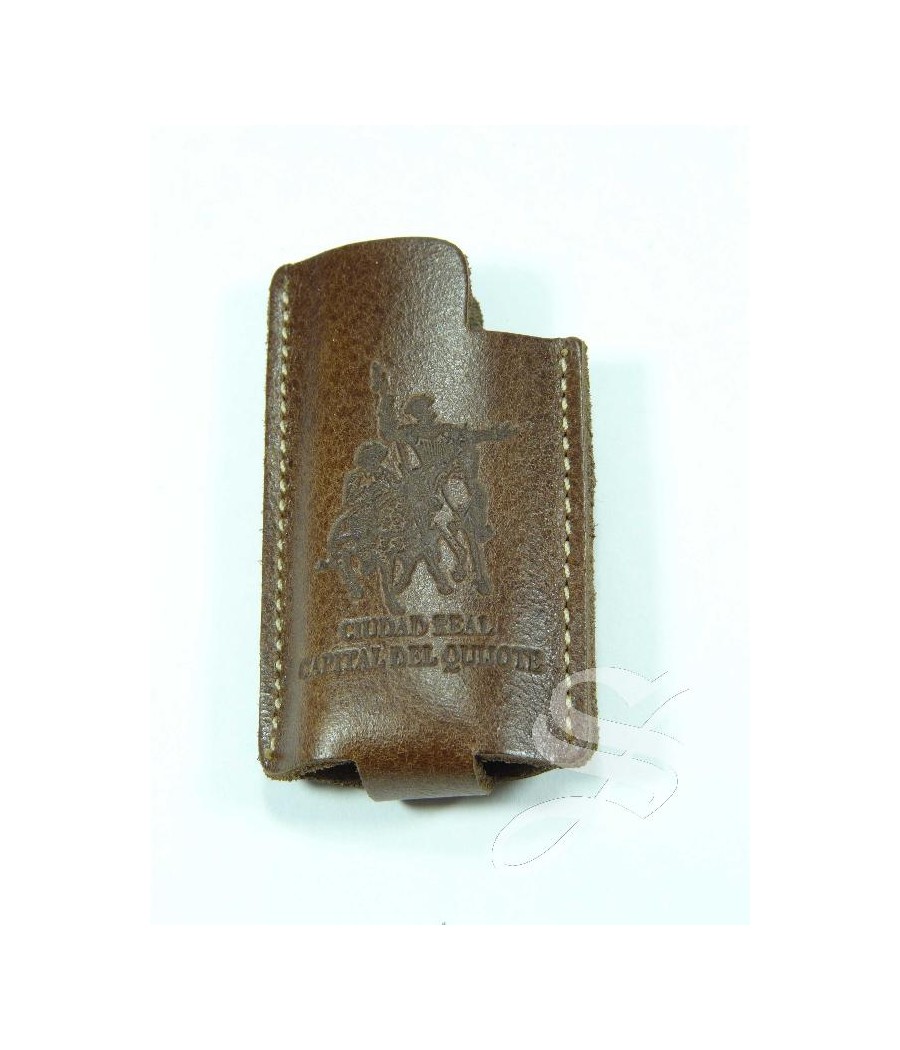 FUNDA MECHERO PIEL MARRON OSCURO QUIJOTE