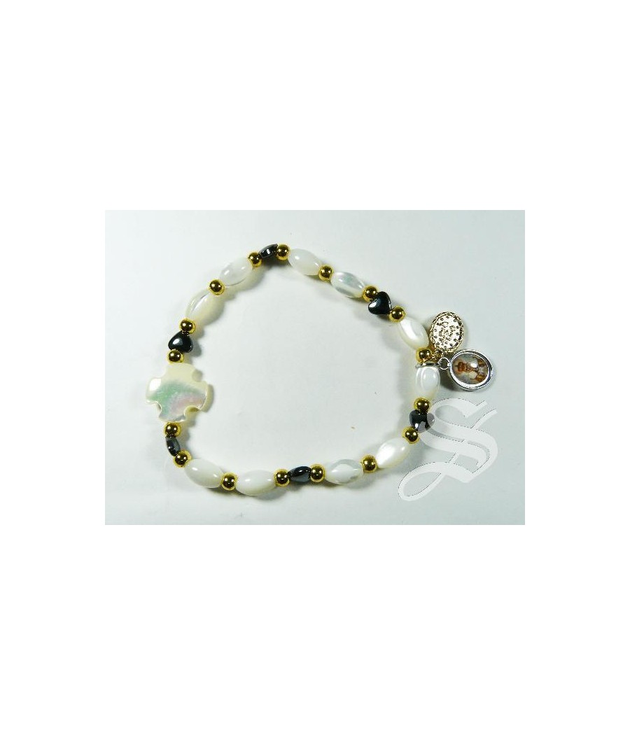 PULSERA MADRE PERLA OVAL Y CORAZONES HEMATITE