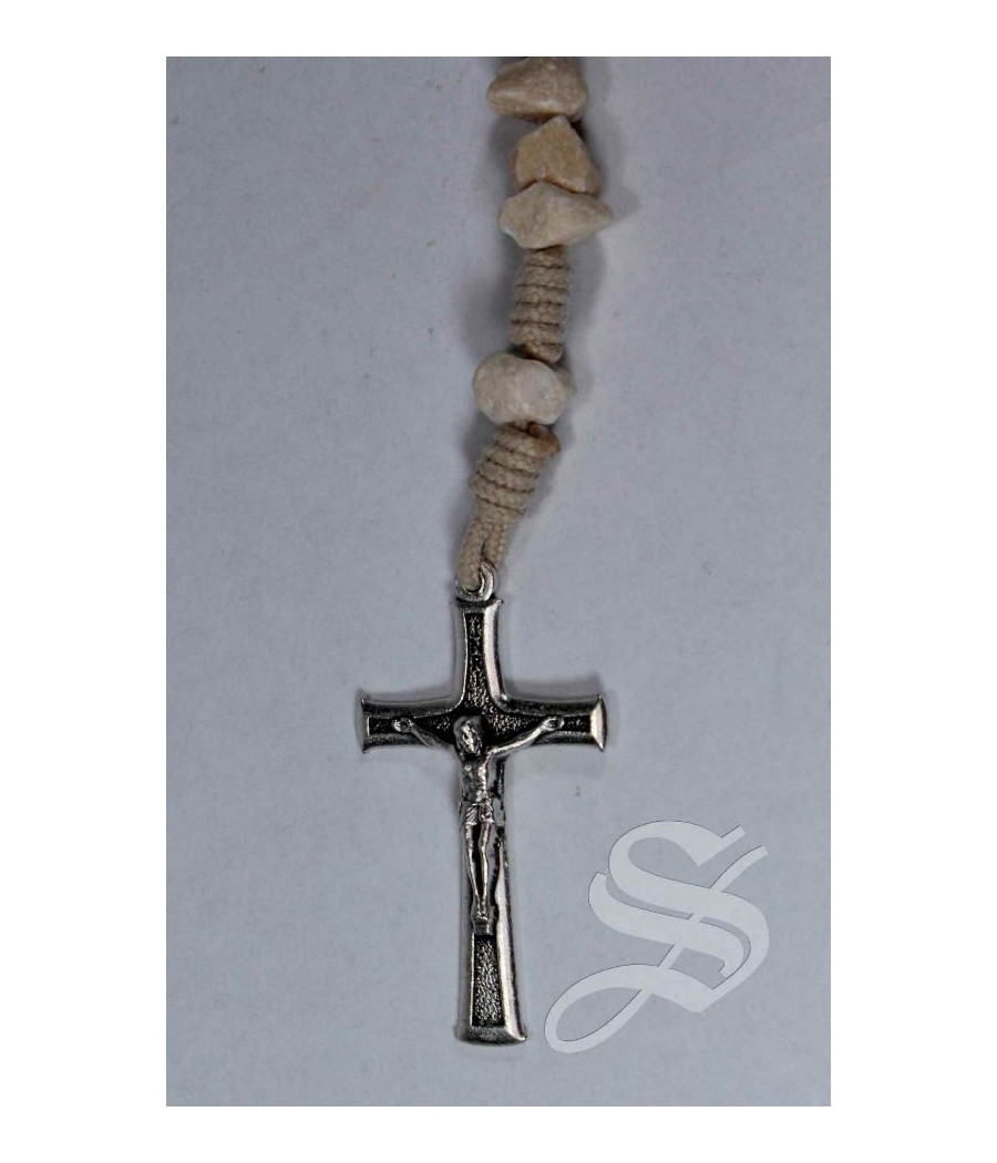 ROSARIO PIEDRA MEDJUGORJE CON CORDON Y CRUZ METAL BLANCO