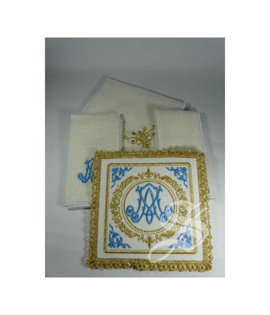 JUEGO DE ALTAR LINO M AZUL BORDADA CENEFA DORADA JUEGO DE ALTAR LINO M AZUL BORDADA CENEFA DORADA