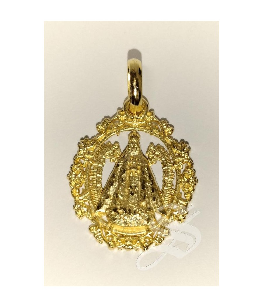 MEDALLA VIRGEN DEL PRADO PLATA CHAPADA ORO 30 X 24 MM.