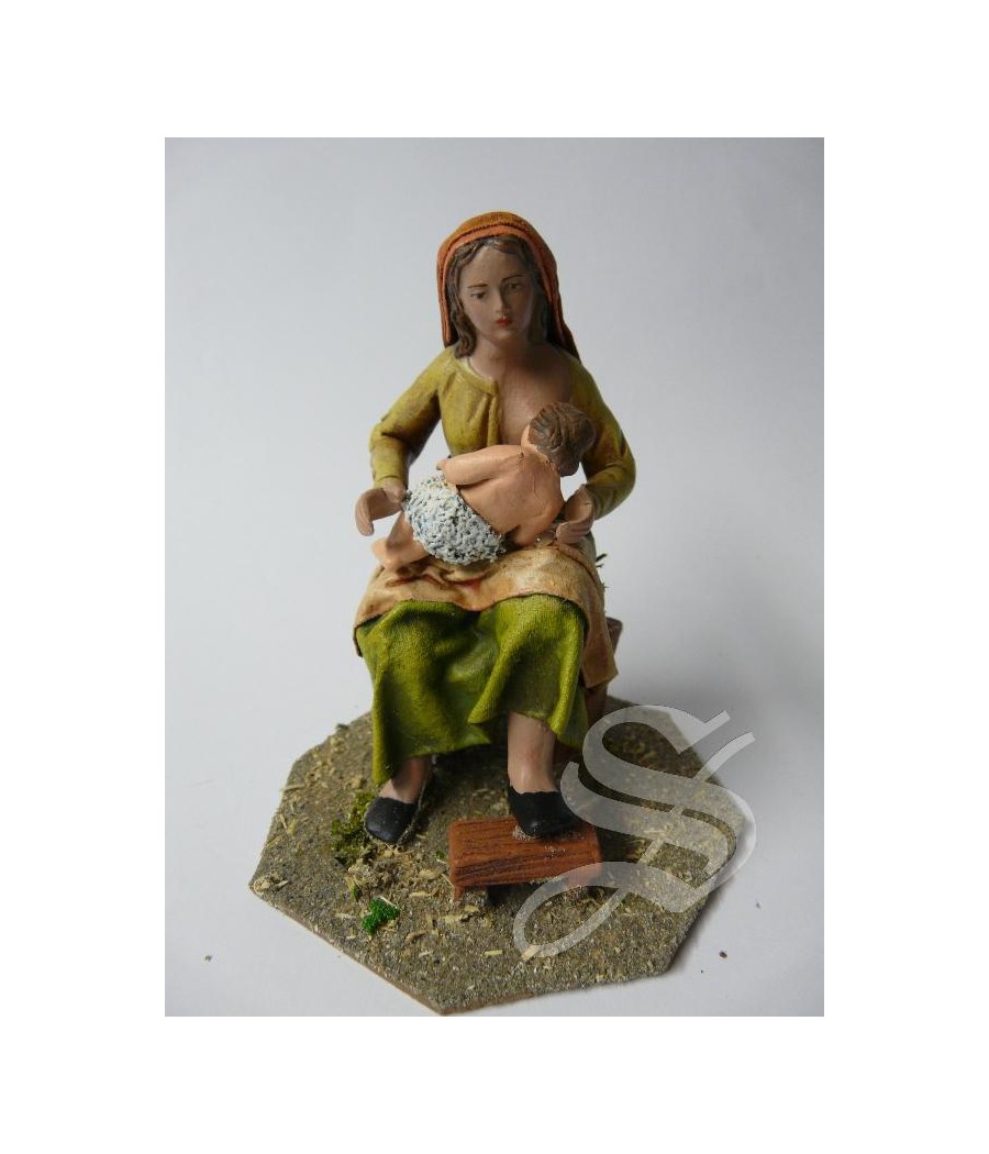 PASTORA DANDO PECHO.  17CM
