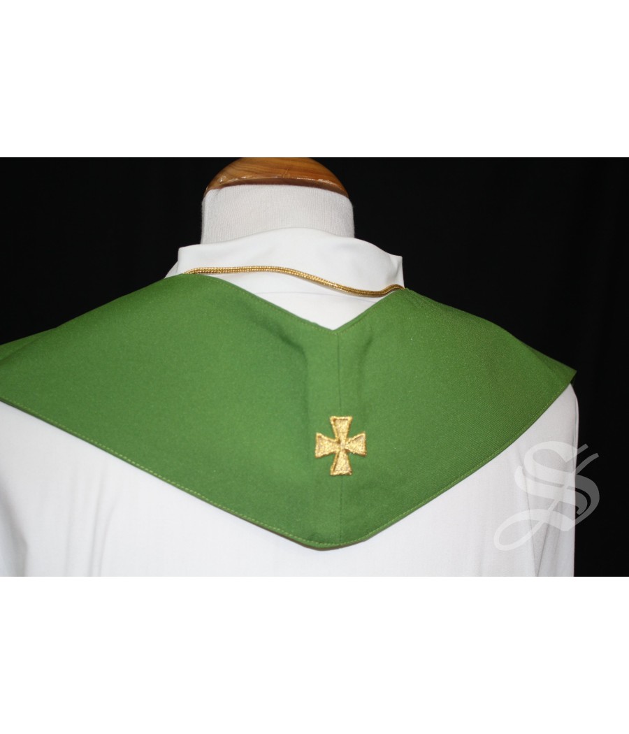 ESTOLA 705 BORDADA CRUCES Y HOJAS DORADAS VERDE