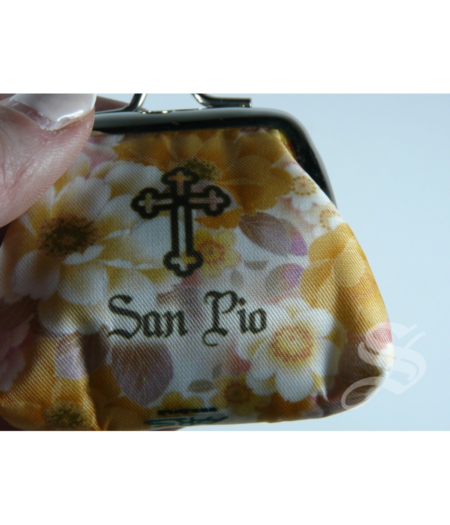 ROSARIERA TELA PADRE PIO PIETRELCINA CON ROSARIO 6,5 X 6,5 CM.
