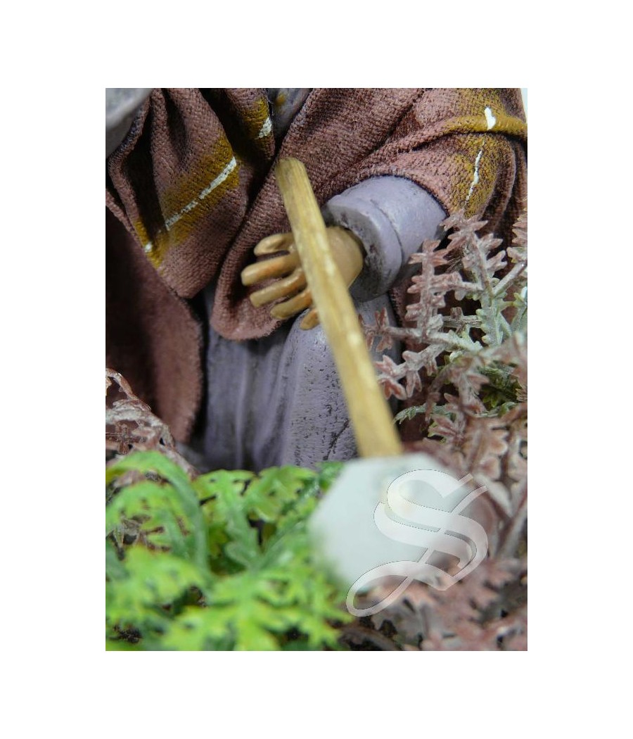 PASTOR CULTIVANDO 12 CM. BARRO LIENZADO