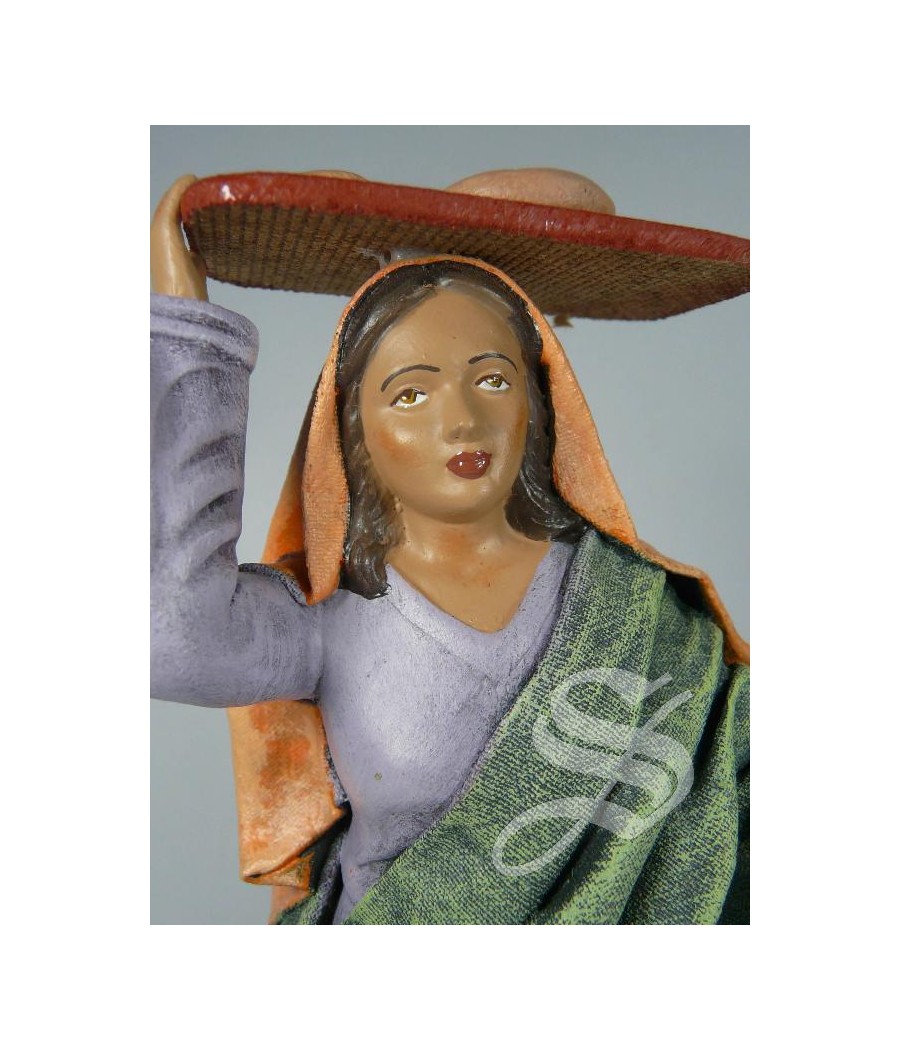 PASTORA CON TABLA DE PAN 21 CM. BARRO LI