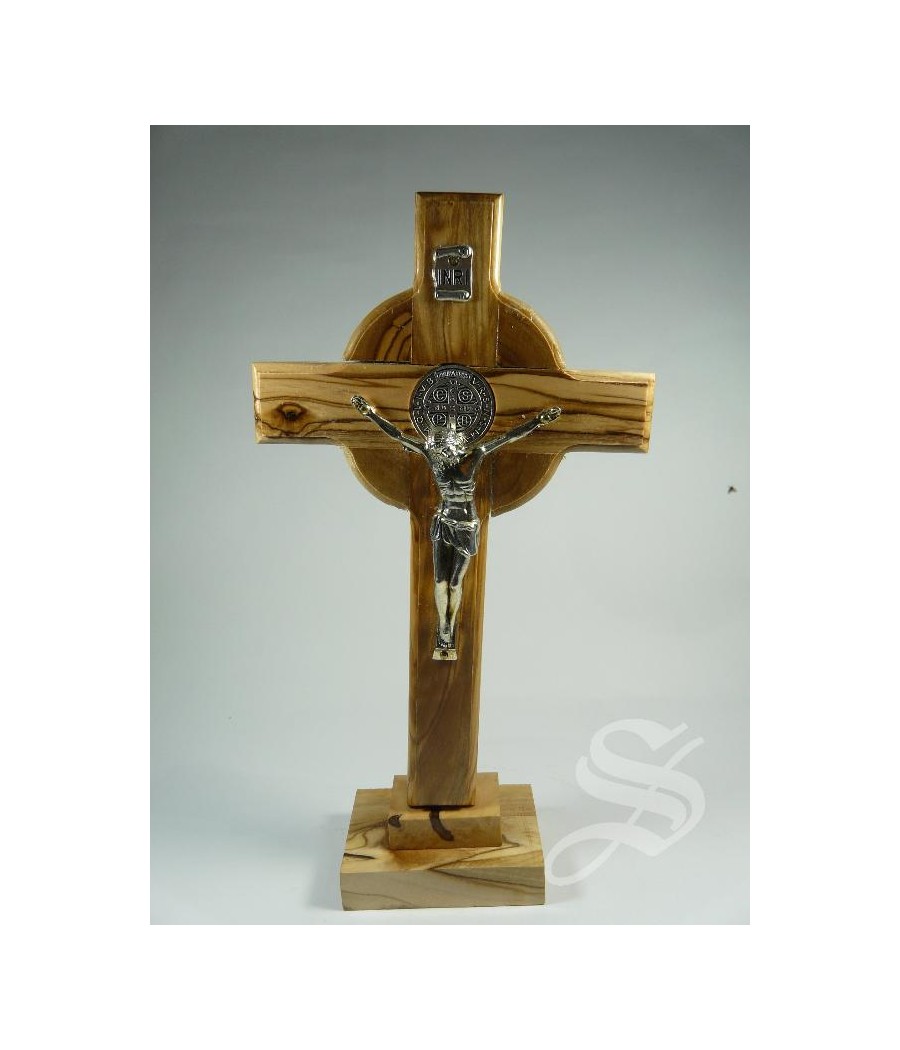 CRUZ SAN BENITO CON BASE 23 ,5 X 12 CM. OLIVO JERUSALEN