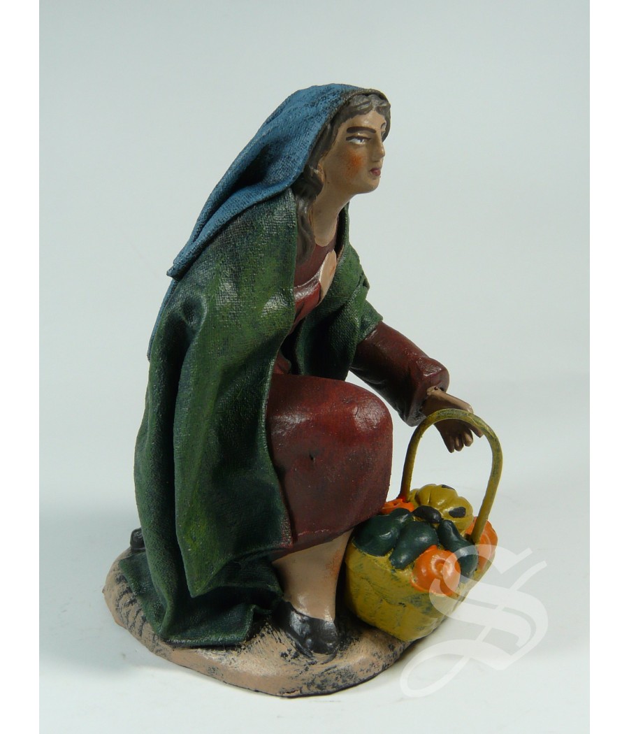 PASTORA ADORANDO CON CESTA 12 CM.