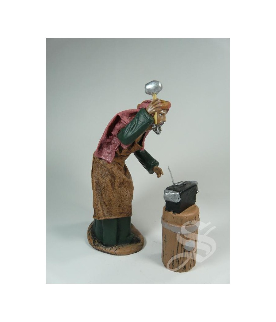 HERRERO 14 CM. BARRO LIENZADO