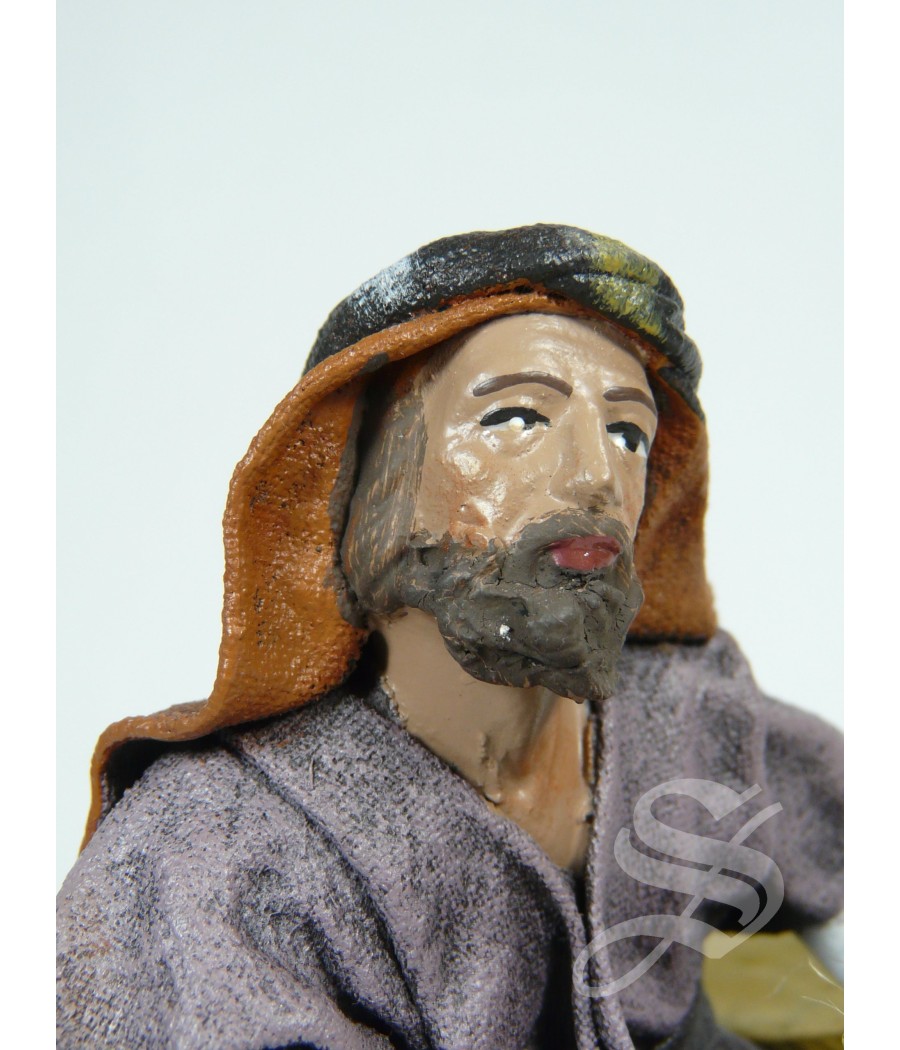 PASTOR HACIENDO CESTAS 14 CM.