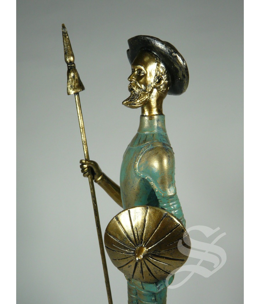 QUIJOTE  RESINA IMITACION BRONCE 31 CM. BASE 8 X 8 CM.