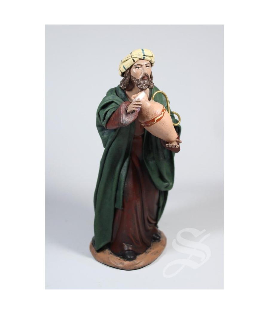 PASTOR CARGANDO ANFORAS  17 CM.