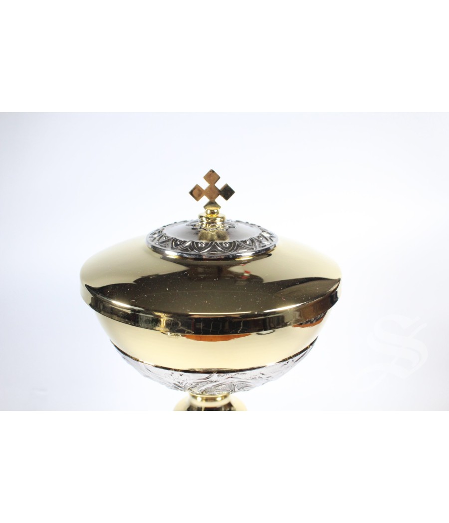 COPON TERESA LATON CINCELADO Ø 11,5 CM. ALTURA 21,5 CM.