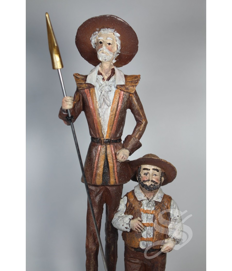 RIGURA QUIOJOTE RESINA MARRON 25 * 9 CM.