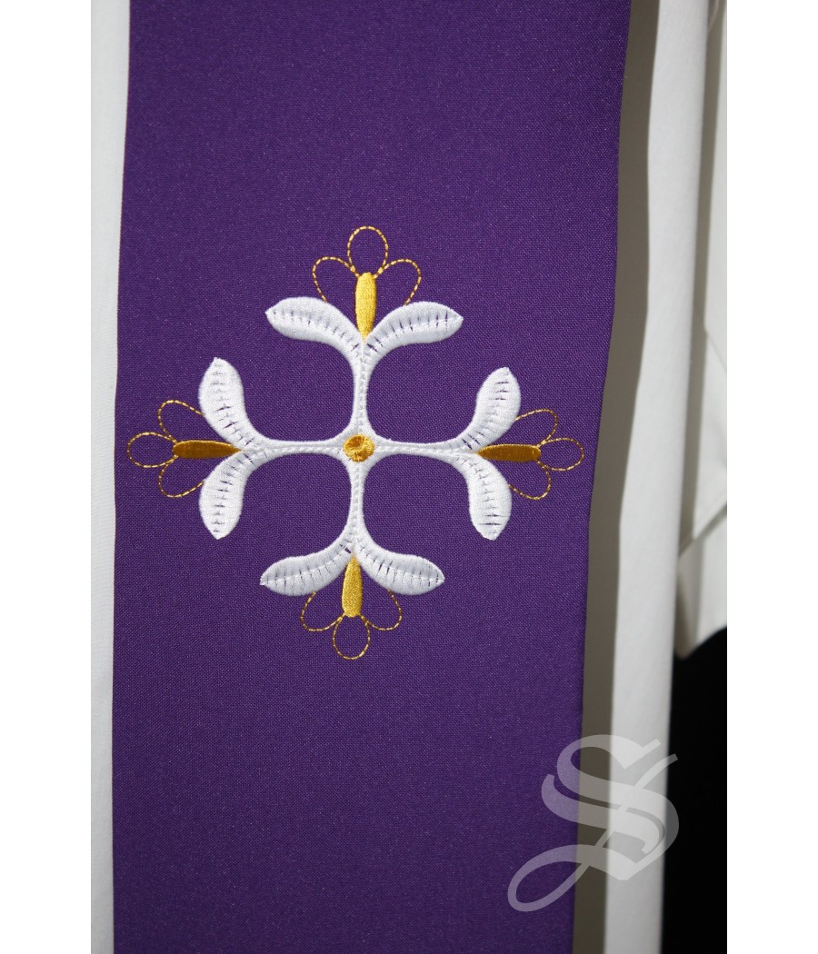 ESTOLA 846 MORADA CRUZ HOJAS EN BLANCO Y MORADO