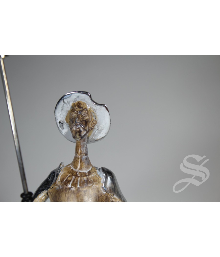 QUIJOTE NATURAL RESINA 9 X 8 X 25